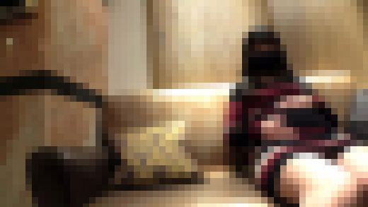 【個撮】妊娠６か月のポテ腹娘_妊婦マ〇コに中出し２発　サンプル画像1