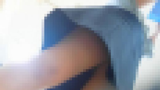 【ショッピングしてきた8】１日目・メガネやさんを下から覗く　サンプル画像2