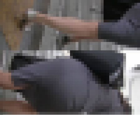 尻を突き出したOL！ サンプル画像