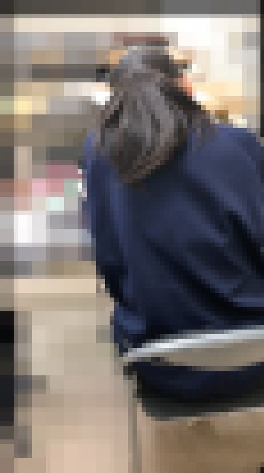 【スーパー美少女の尻】あらゆる角度から処女ケツを視○ 舐め回すようなカメラワーク　ハリのあるプリ尻にむしゃぶりつきたいw　サンプル画像1