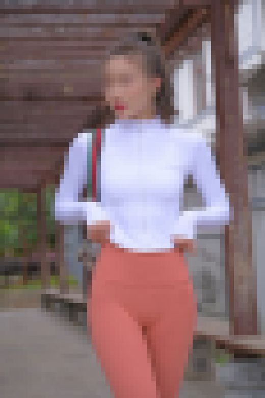 2k ピタパンレギンスでエロイ腰つき１　サンプル画像3