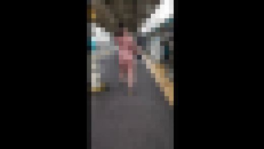 痴漢記録日記vol.113【2人目：半ケツ状態で手マンされるショップ店員】　サンプル画像3