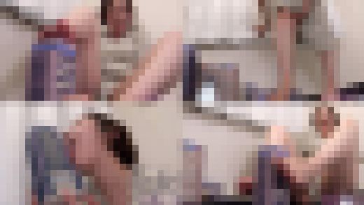 【巨大娘】咲和ちゃんの無邪気な都市破壊 中編【佐々木咲和】　サンプル画像1