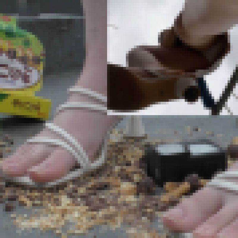 【きのこの山crash】お前のきのこも粉々にしてやろうか?優しそうに見えて実は激しい娘のきのこの山クラッシュ サンプル画像