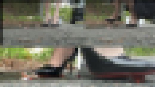めいちゃんのOLハイヒールで金魚CRUSH サンプル画像2