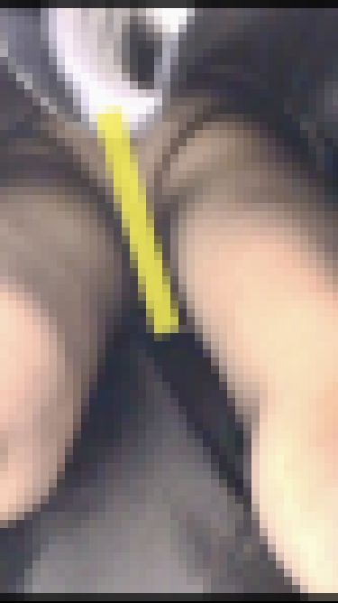 完全オリジナル素人逆さ撮り！黒ストッキングの奥様OL(美熟女)達に特攻しました！　18号機(スマホ撮り)　サンプル画像1