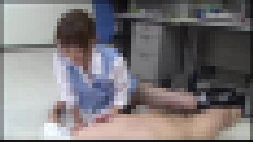 【フリーダム】猛暑の真夏、イライラしているOLが、蒸れたストッキングやソックスで、同僚や上司に憂さ晴らし。 #002 [NFDM　サンプル画像2