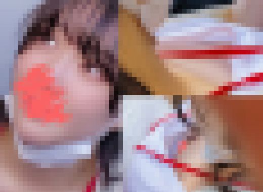 【タバコ中のOLさん胸チラ⑮】2名分2Fの美人受付嬢の色白なエロパイが丸見え!! サンプル画像2