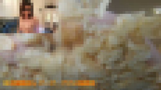 S級美人キャビンアテンダントの巨尻が迫る！潰す！迫力満点のヒップフードクラッシュ！　サンプル画像1