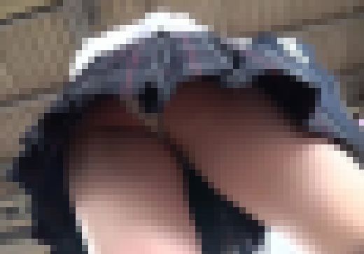 制服女子 パンチラ盗撮 vol.119　サンプル画像1