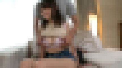 スレンダー美巨乳の22歳自動車学校受付嬢が巨根で突かれ初めて味わう快感に悶絶　サンプル画像1