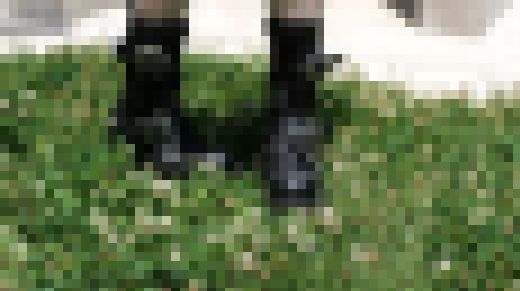 シロツメクサ等踏み荒らし ハード系厚底ブーツ　サンプル画像1