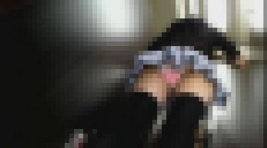 【試着室生着替え盗撮】ランジェリーショップの女店員がしかけたヤツ　01　サンプル画像3