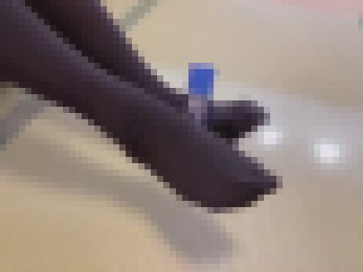 ニーハイでスティックのりをシュシュ サンプル画像2