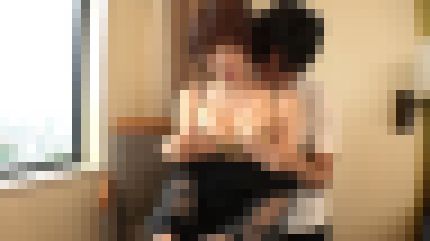 スレンダー美巨乳の20歳専門学校生が巨根で激しく突かれてキレイな顔を歪めて快感に喘ぎまくる　サンプル画像1