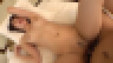 スレンダー美巨乳の20歳専門学校生が巨根で激しく突かれてキレイな顔を歪めて快感に喘ぎまくる　サンプル画像3