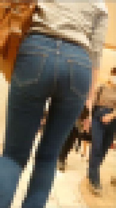 【食べ頃ヒップ】20代OL私服デニム尻１5　サンプル画像3