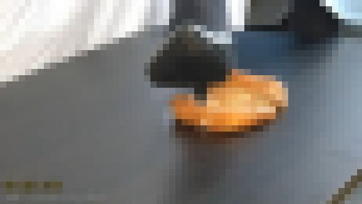 4-11　メイドさんはカレーパンをパンプスで踏みつけて提供してくれる　足元アップVer.　サンプル画像1