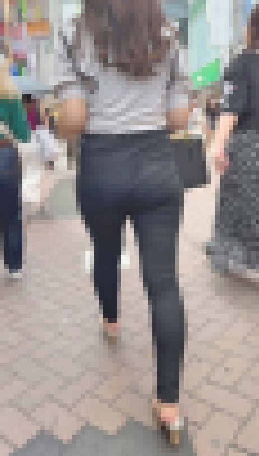 抜群のプロポーションと自慢の超美巨尻をムニュっとさせて男を誘惑！　下品な肉食系セレブ編　サンプル画像2