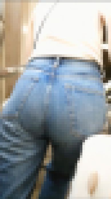 【食べ頃ヒップ】20代OL私服デニム尻１6　サンプル画像2