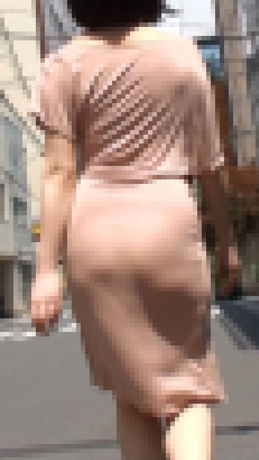 Aさんパート11　パンティーライン　透け　尻　サンプル画像2