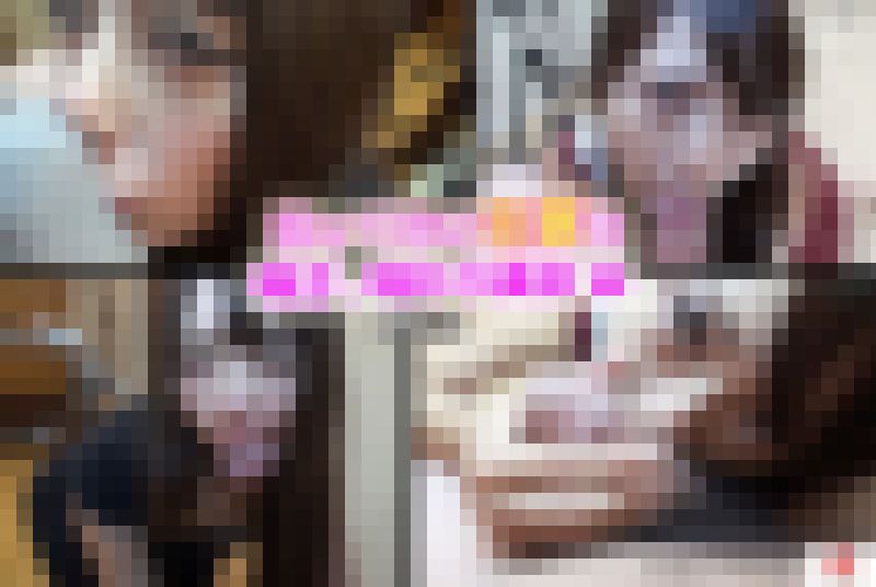 濃すぎるフェチシーンの圧縮　 洗ってない包茎を嗅ぎ、味わう対照的な美女2人編(mix-32) サンプル画像