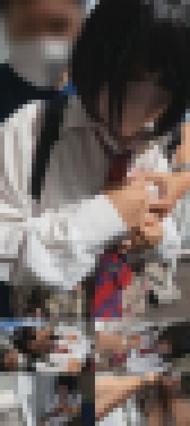 お友達との待ち合わせ中すみません「かなりガード固いが崩し胸もみ痴漢」　サンプル画像1