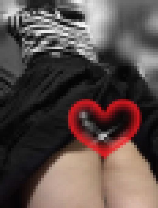 zzz中にバイトの後輩ちゃんをフラッシュ撮影【染み・ハミ毛あり】　サンプル画像3