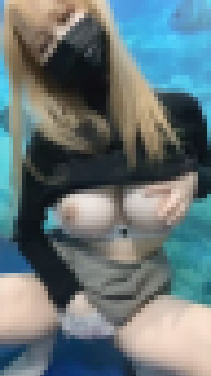 【素人】金髪巨乳ギャル_乳とおマ〇コを指で弄りオナニー サンプル画像