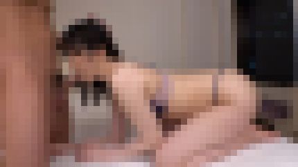 色白清楚の26歳受付嬢が敏感な体を弄られ美巨乳を揺らして快感に喘ぐ　サンプル画像2