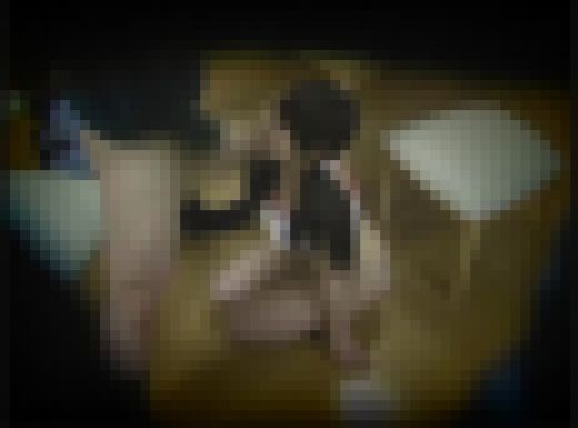 某家庭から流出したとされる映像　家庭教師と美少女の禁断の交じり合い　04　サンプル画像2