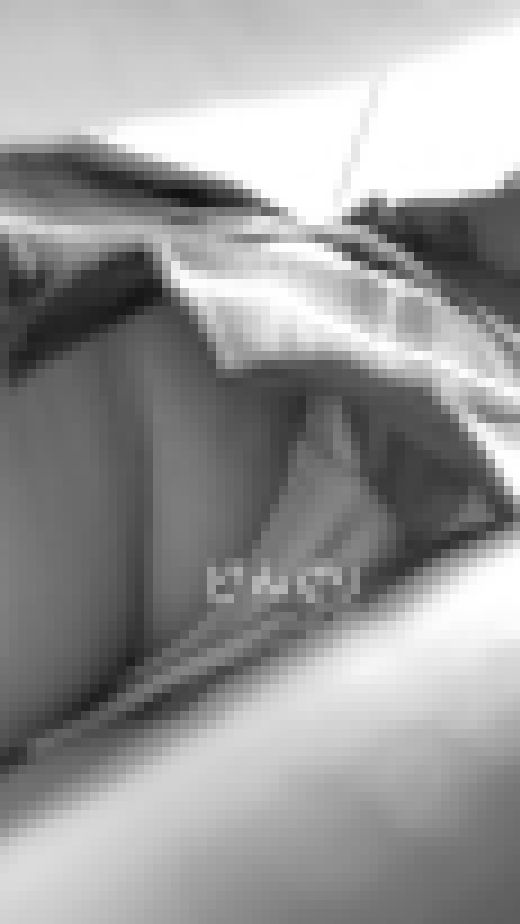 ［K3］けしからん、バス停・待ち姿でパンチラ盗撮・食い込み激しい韓流女子校生♪ 【携帯用・縦動画】　サンプル画像1