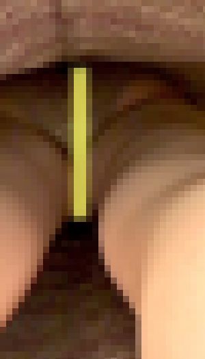 完全オリジナル素人逆さ撮り！肌色ストッキングの人妻(熟女あり)奥様達に特攻しました！33号機(スマホ撮り)　サンプル画像3