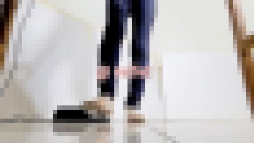 サンダルでキーボードペダル踏み#8　サンプル画像2