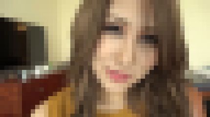 ギャル系の21歳フラワーアレンジメント講師がアソコをビショ濡れにして快感に顔を歪める サンプル画像