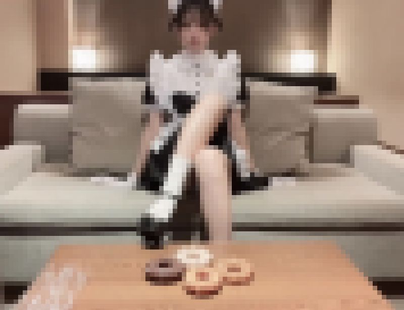【踏まれ視点】メイドさんのドーナツクラッシュ サンプル画像