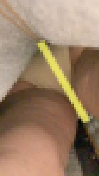 完全オリジナル素人逆さ撮り！マニア向け生パンティーの人妻おば様達に特攻しました！36号機(スマホ撮り)　サンプル画像2