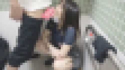 夏盛り女子○生【51】無言だったプニ尻パイパン女子○生ちゃんに猛ピストン！最後にエッチな喘ぎ声を聴けて中出しのおまけ付ｗ　サンプル画像2