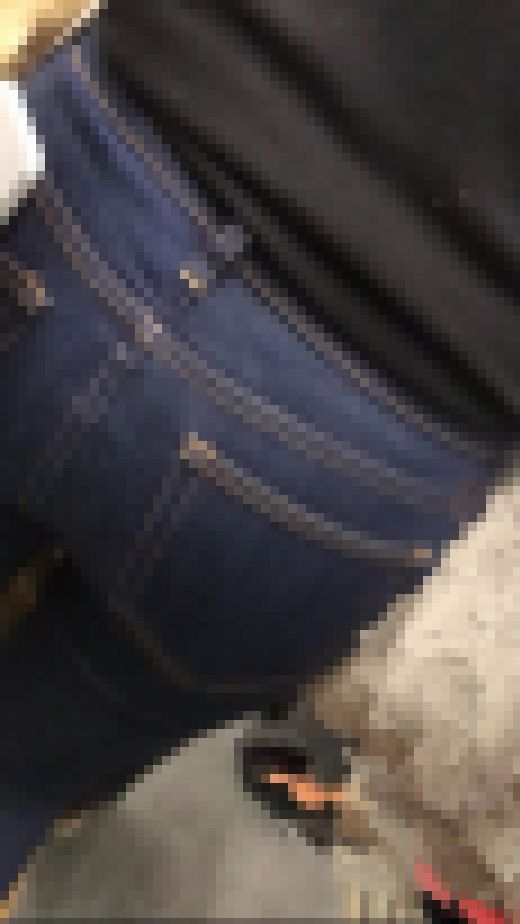 股間にデカ尻押し付けてくるOL、、尻でっか、、　サンプル画像2