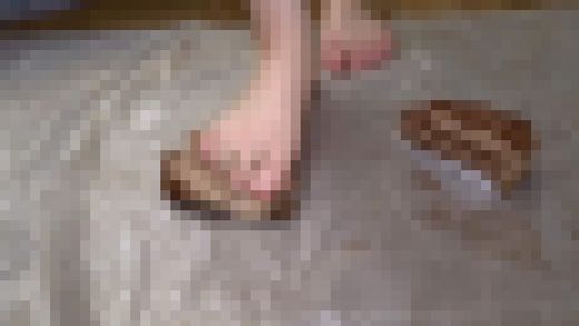 地下アイドルSさんのケーキクラッシュ動画　サンプル画像1