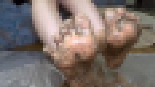 地下アイドルSさんのケーキクラッシュ動画　サンプル画像2