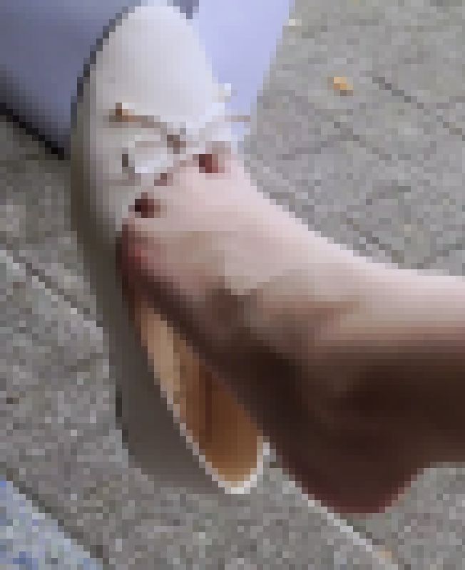 ４Ｋ★顔出し★ヘドロ臭！嗅ぐな危険！二度と会わないと私に決断させた猛威ふるう足裏を公害認定 サンプル画像