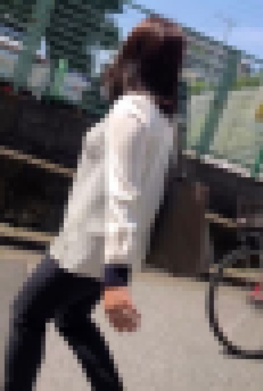 追い抜き際の眺め76　サンプル画像1