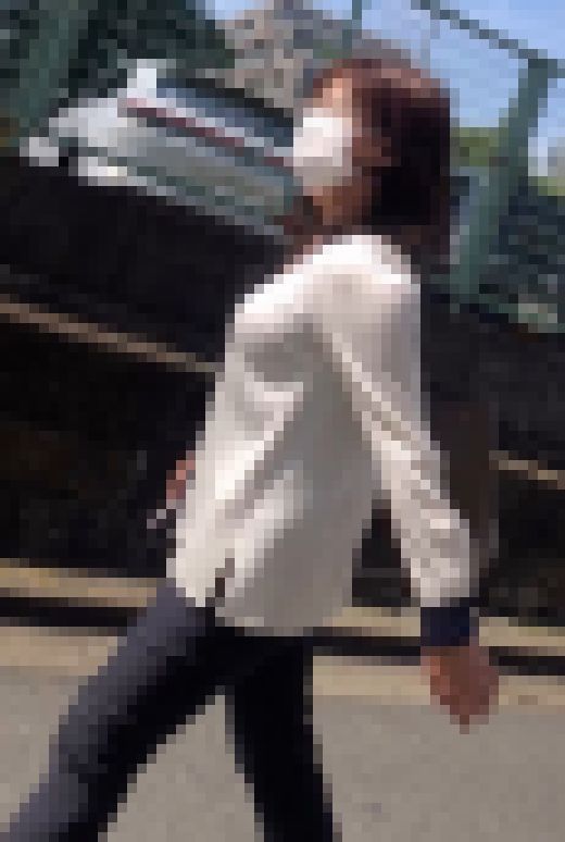 追い抜き際の眺め76　サンプル画像2