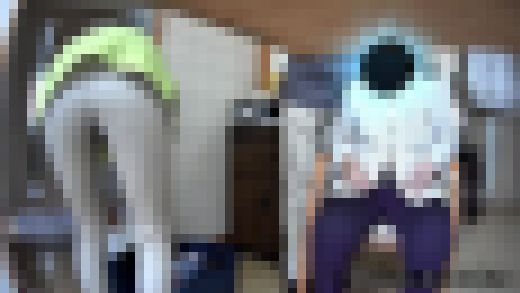 歯科助手さんの突き出したお尻　サンプル画像1