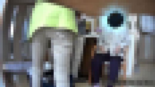 歯科助手さんの突き出したお尻　サンプル画像3