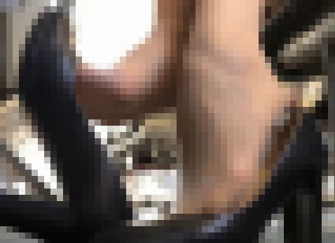【高画質】蒸れたパンストを機内で乾かすＣＡさん　サンプル画像2