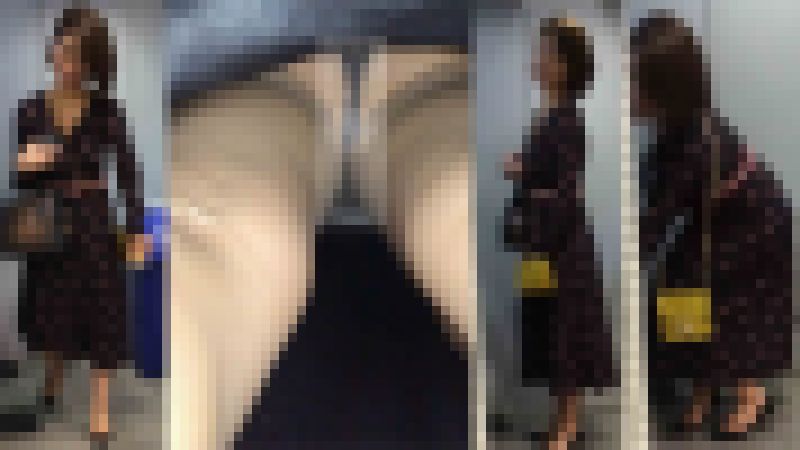 4K bomb732 極上美人スレンダーお姉さんのシースルー系食い込み紺パンティ　エスカめくり サンプル画像