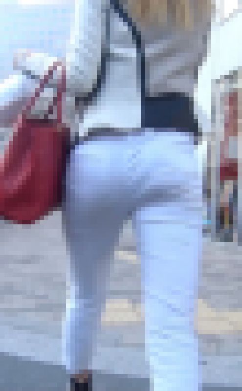 金髪ギャルの激しく腰フル白タイトスタイルな肉尻がうねる！！ サンプル画像