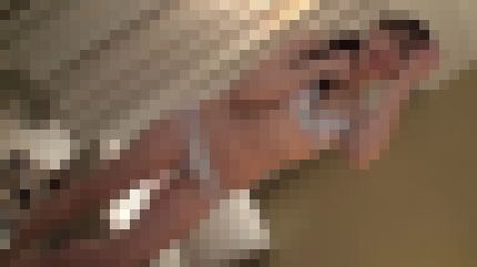 色白スレンダーの22歳女子大生が巨根の気持ち良さに頭の中を真っ白にして喘ぎまくる サンプル画像2